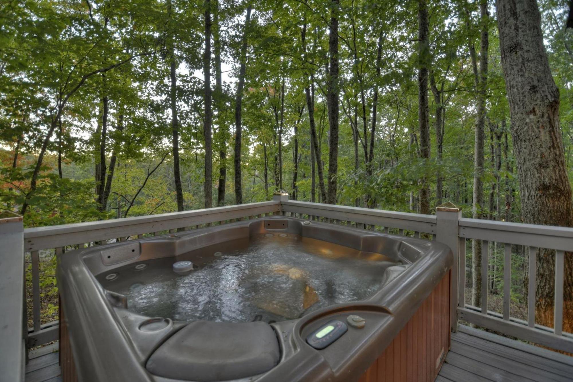 Hygge Haus Rustic Charm Cozy Beds And A Serene Location Ellijay Extérieur photo