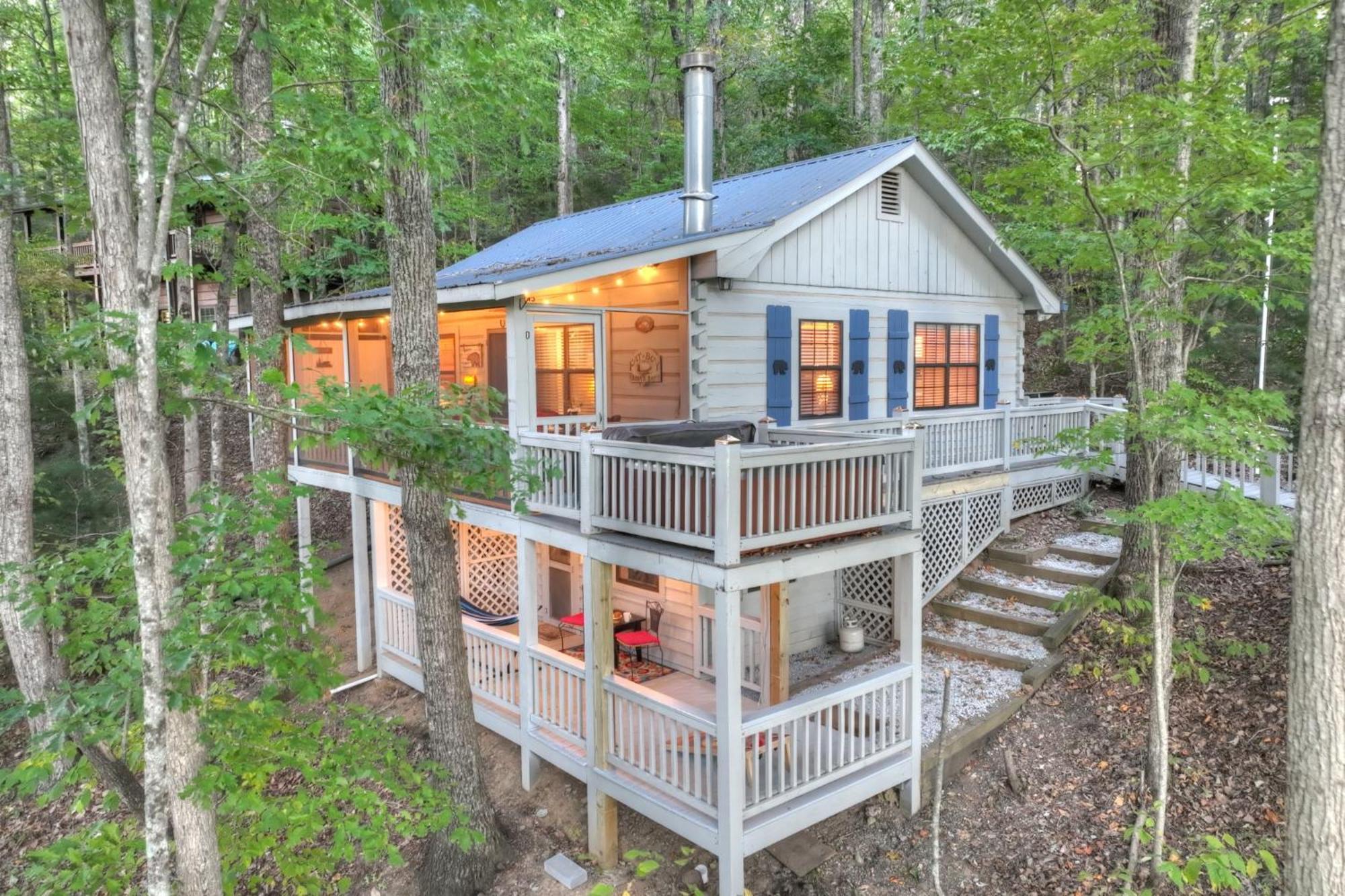 Hygge Haus Rustic Charm Cozy Beds And A Serene Location Ellijay Extérieur photo