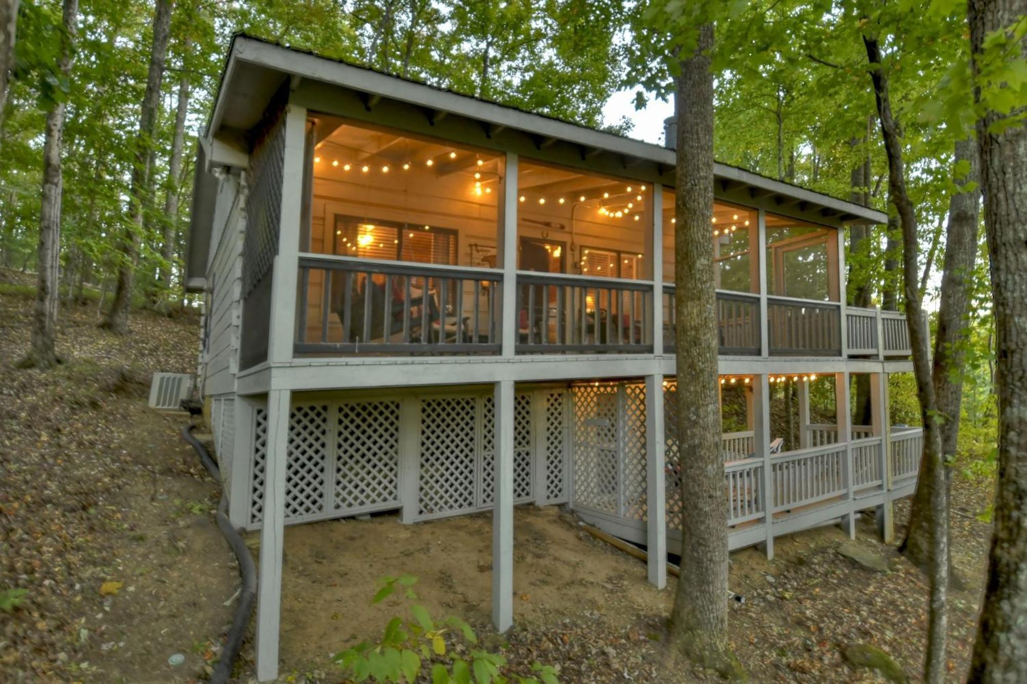 Hygge Haus Rustic Charm Cozy Beds And A Serene Location Ellijay Extérieur photo
