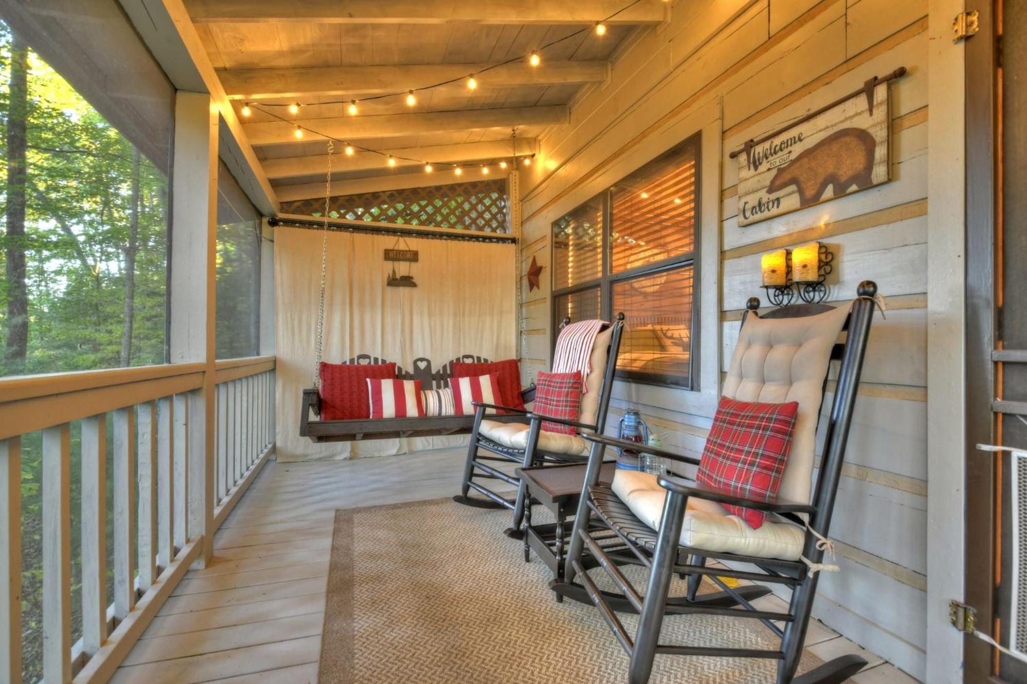 Hygge Haus Rustic Charm Cozy Beds And A Serene Location Ellijay Extérieur photo