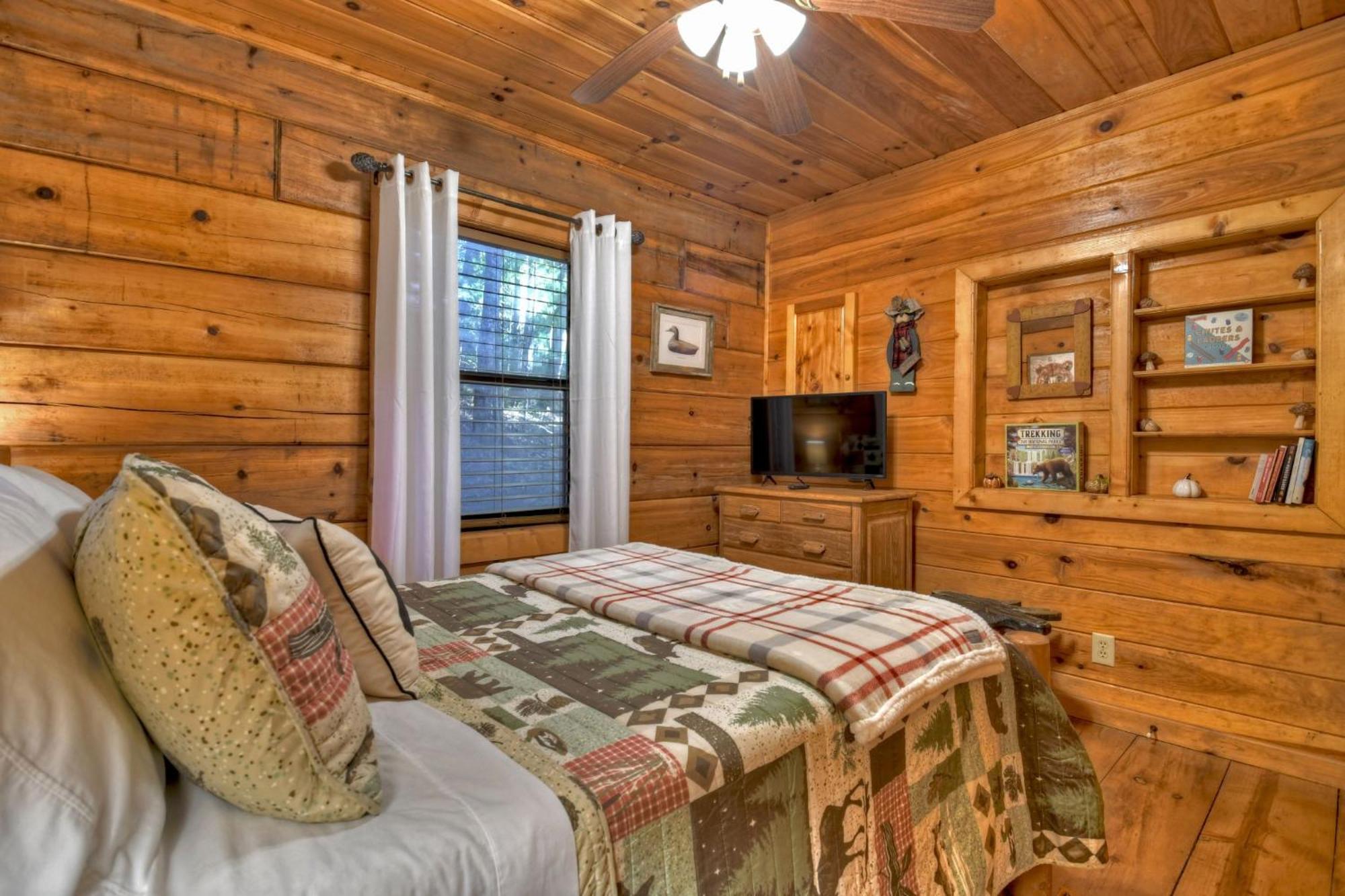 Hygge Haus Rustic Charm Cozy Beds And A Serene Location Ellijay Extérieur photo