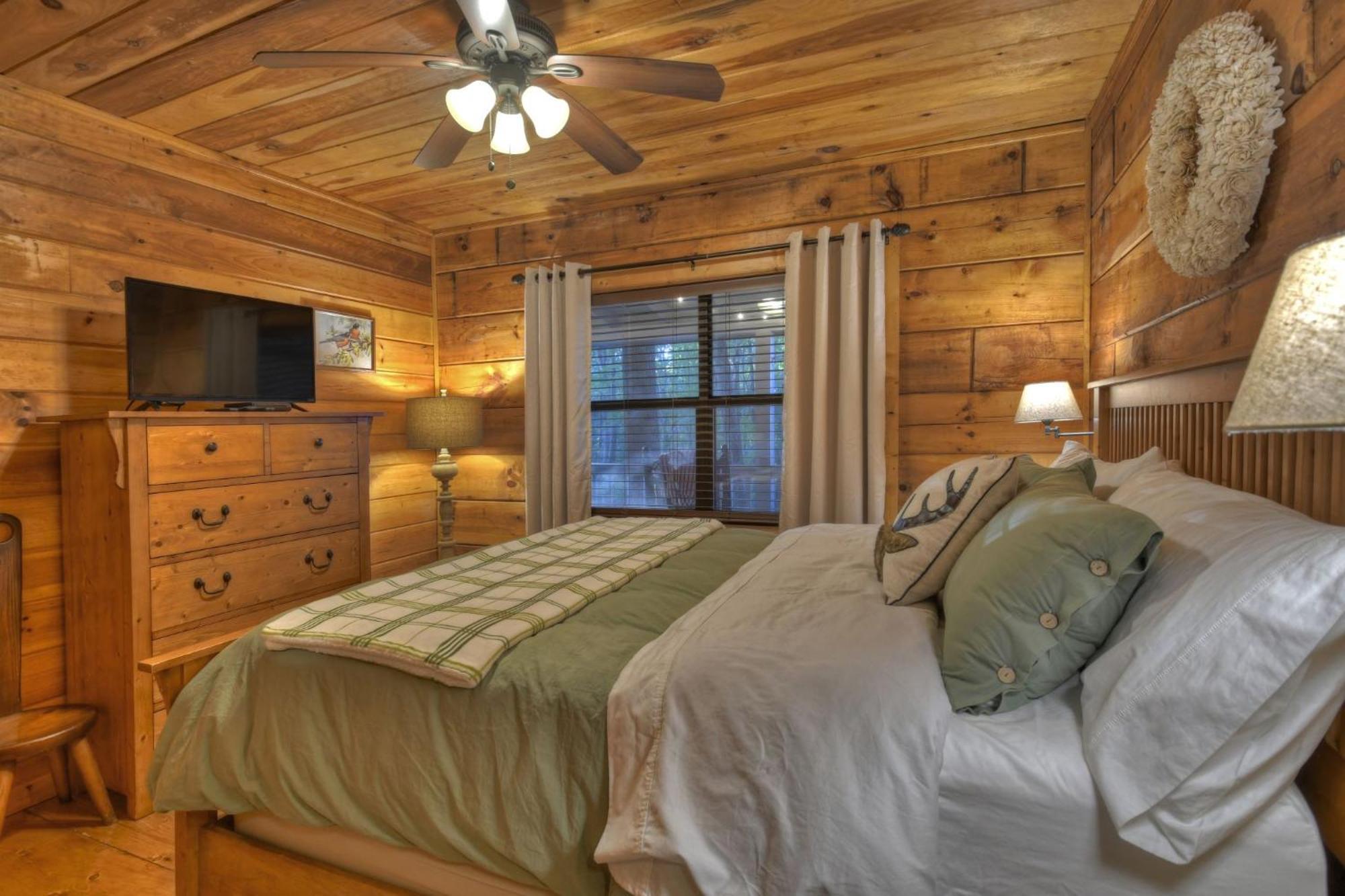Hygge Haus Rustic Charm Cozy Beds And A Serene Location Ellijay Extérieur photo
