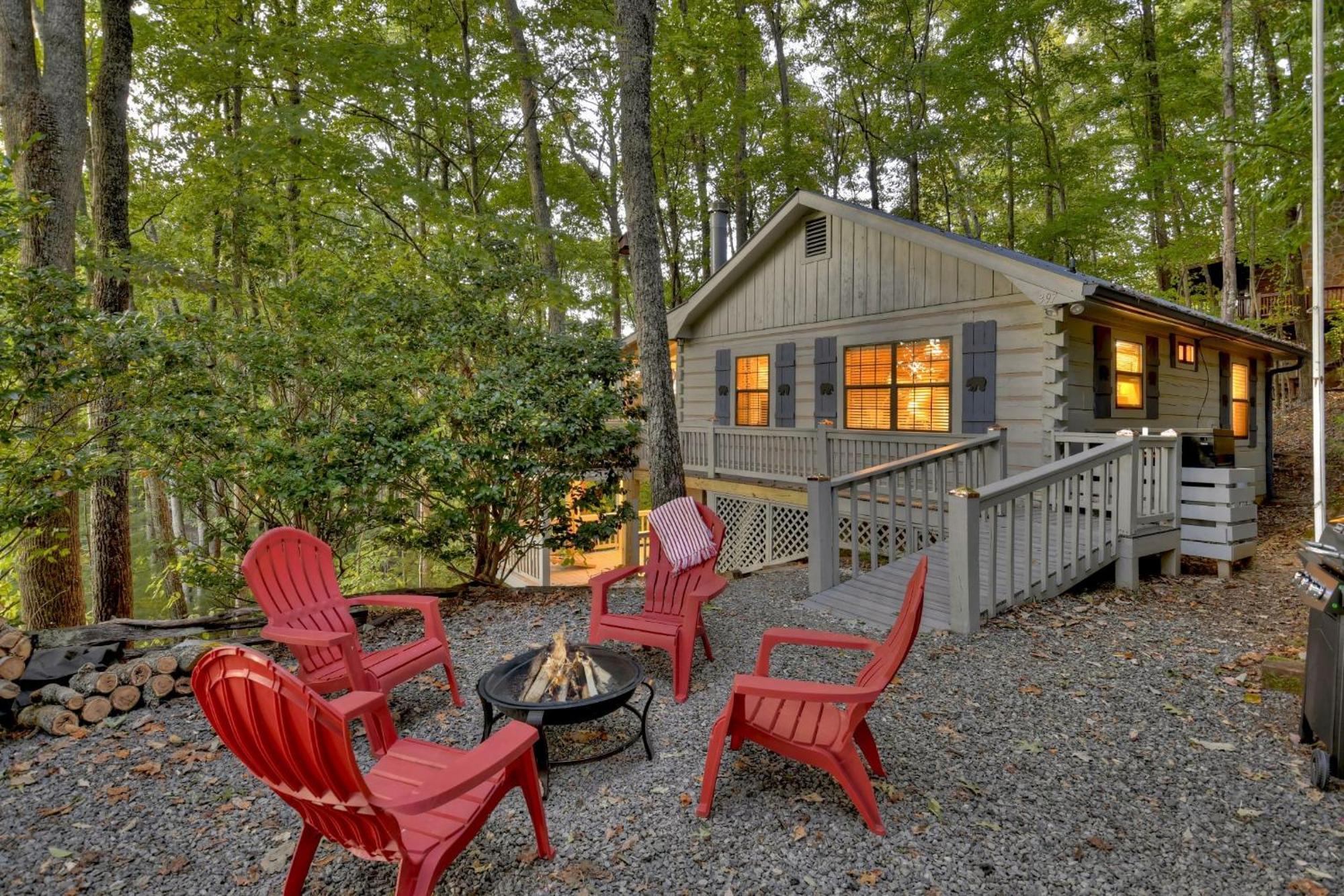 Hygge Haus Rustic Charm Cozy Beds And A Serene Location Ellijay Extérieur photo